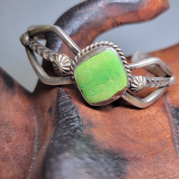 Charles Johnson Sterling Silver Gaspeite Bracelet - Picture 1 of 7